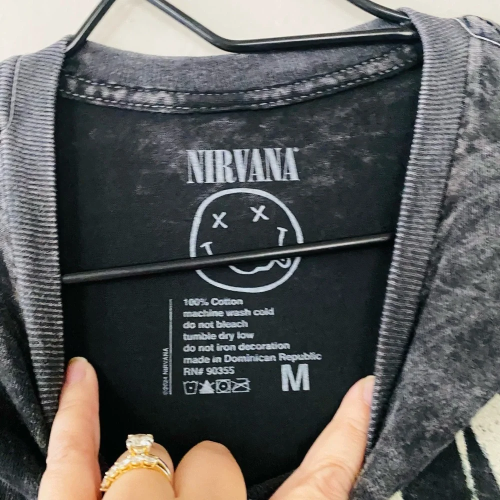 NIRVANA Distressed Gray Angel Graphic T Shirt Grunge Rocker Tee Size Medium NEW - Picture 4 of 7